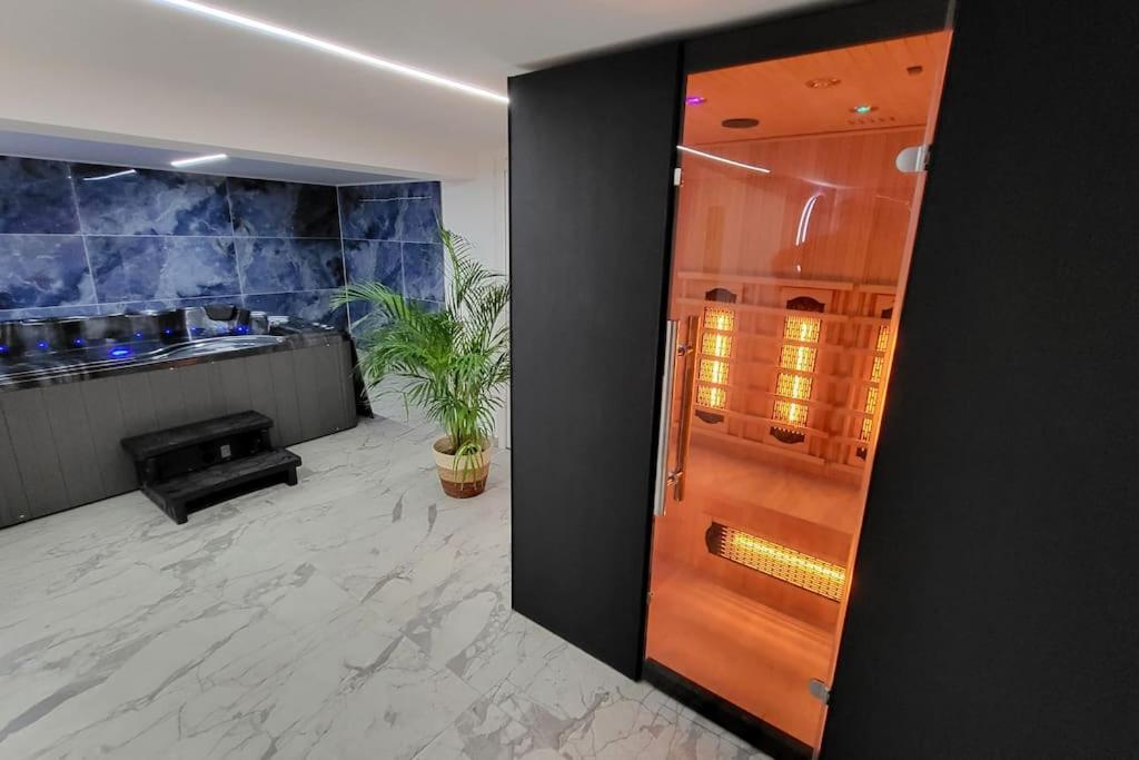 A O G Prestige Relax Max Spa Sauna Algolsheim Eksteriør bilde